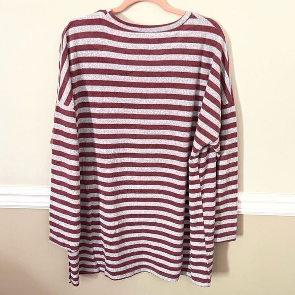 NWT‎ Simply Southern Striped Polyester Shirt Red Size XXL - Picture 2 of 3